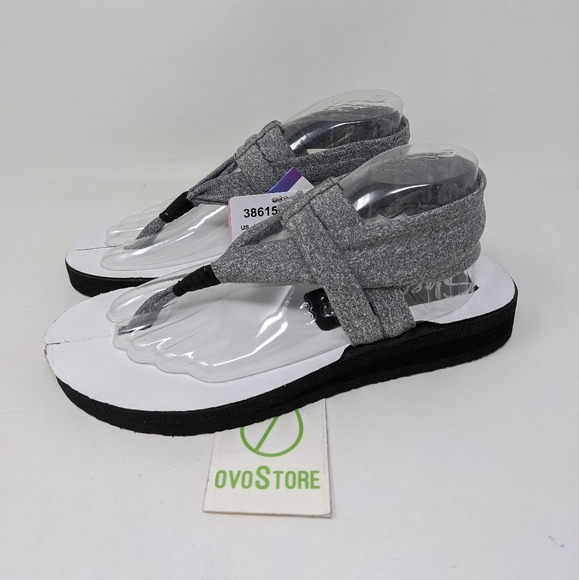 skechers studio kicks